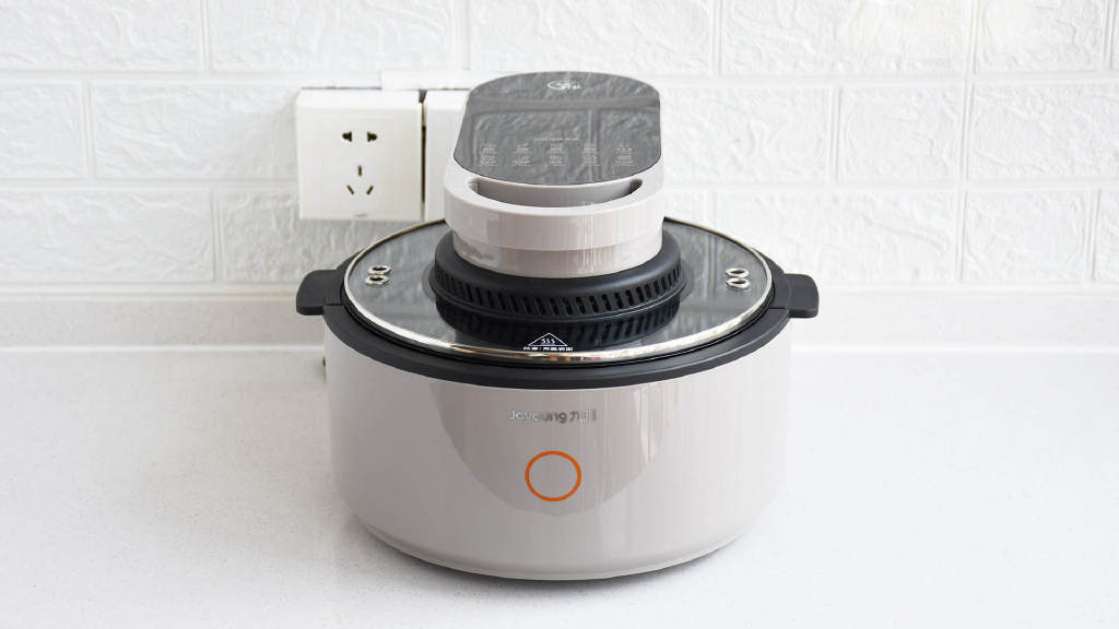 先后多次尝试与清廷交涉