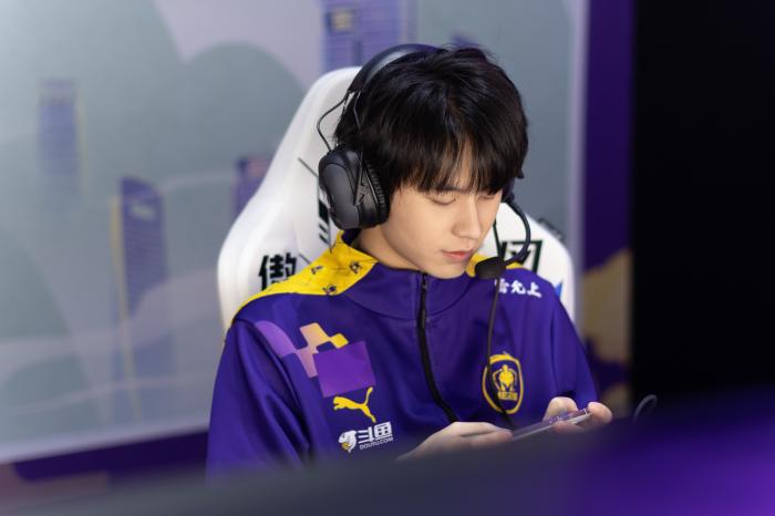 中新电竞对话无畏：迷雾漫漫，终有明天——从