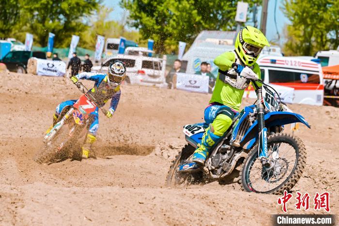 库伦旗银沙湾迎来2024中国摩托车越野锦标赛库伦