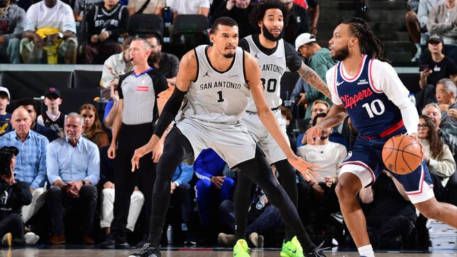 快船交易后排名飙升却陷篮板困境