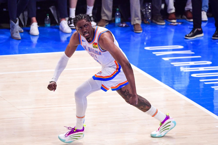 76人核心阵容缺阵雷霆杰威复出迎战西部劲旅