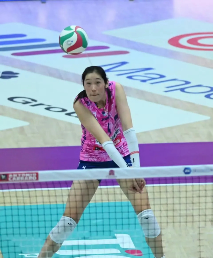 朱婷半决赛狂砍21分登顶MVP，外网盛赞历史级球员