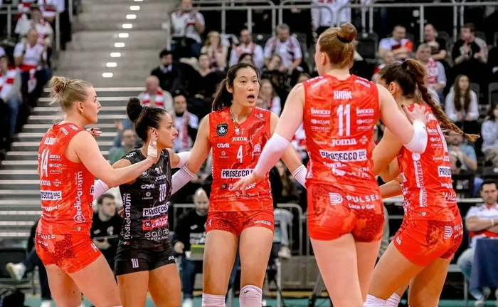 朱婷半决赛狂砍21分登顶MVP，外网盛赞历史级球员