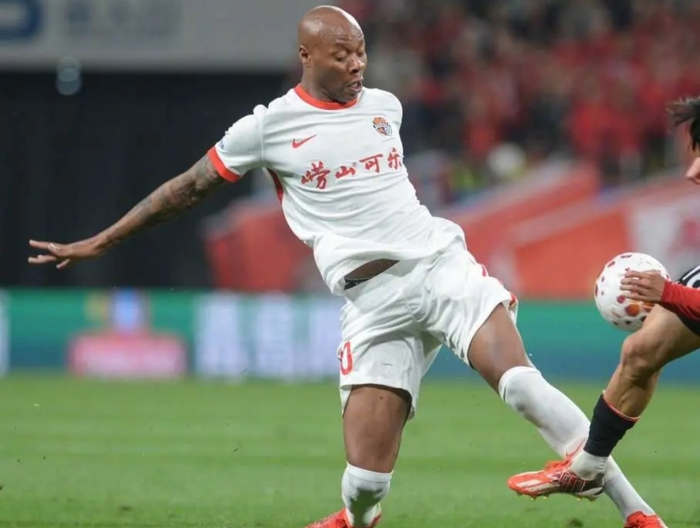 青岛海牛降级危机迫近 战河南队生死战在即